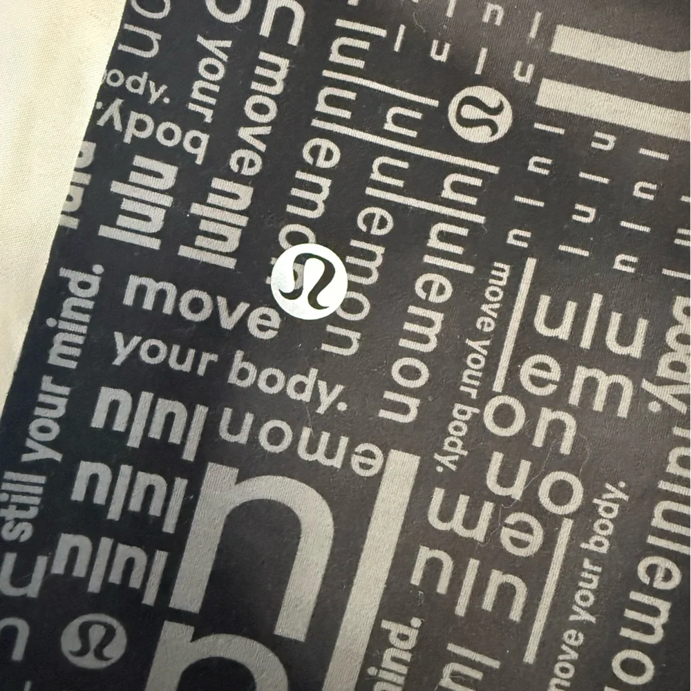 EUC Lululemon Wunder Train High-Rise Tight
Lululemon Ombre Black Multi 6 - Picture 6 of 7